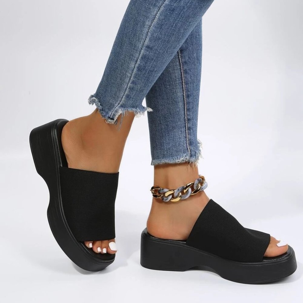Single Band Flatform Slide Sandals